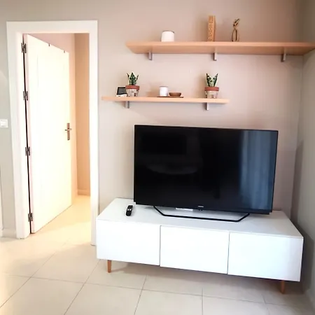 Apartamento By With Pool